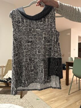 Habitat Black & White Geometric Sleeveless Shell